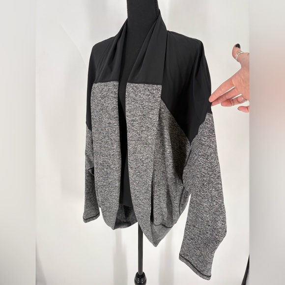 Zella Women’s Workout Overcoat (B41) - Picture 8 of 8